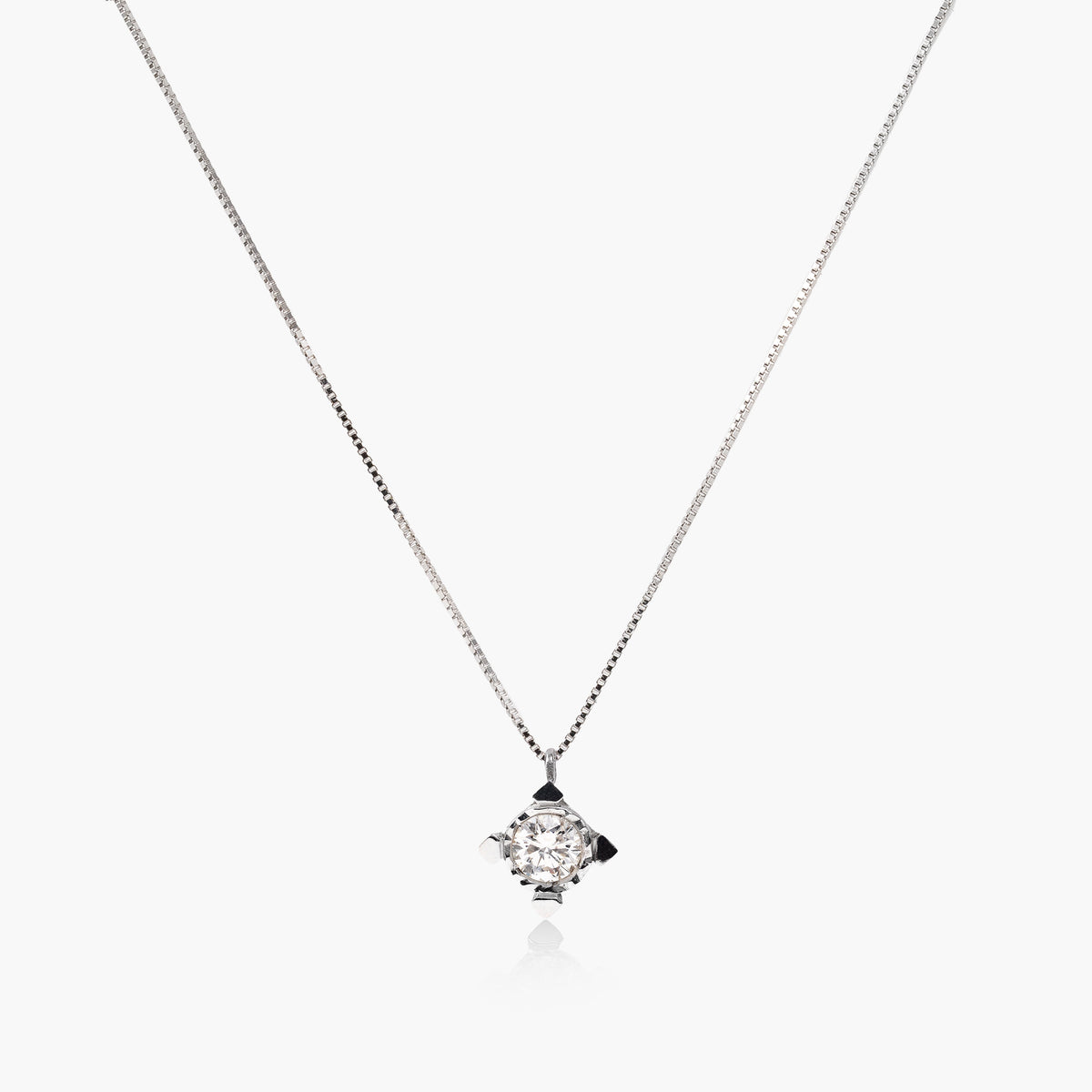 Colier aur 18k cu diamant