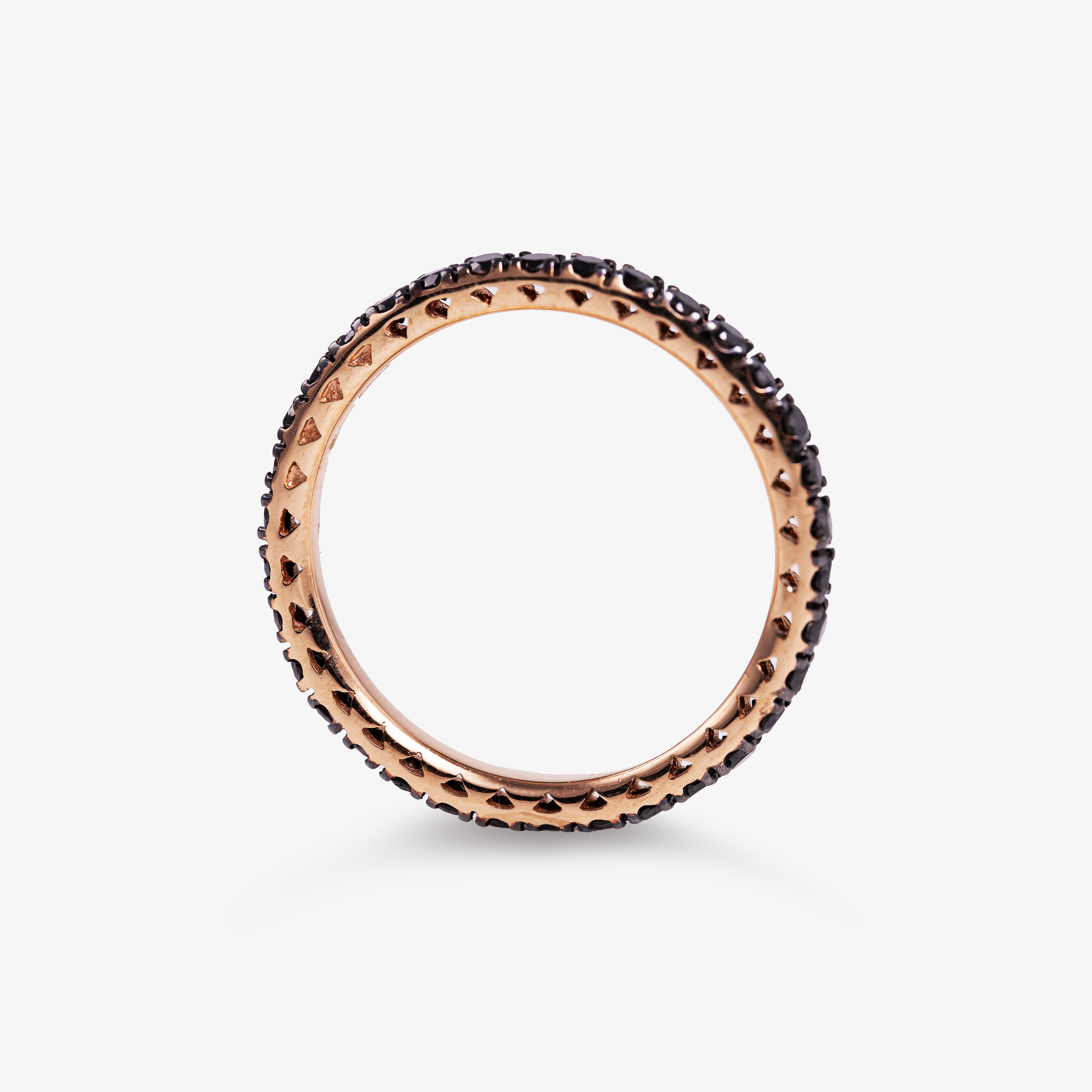 Eternity ring in yellow gold with Black Diamonds 0.7ct
