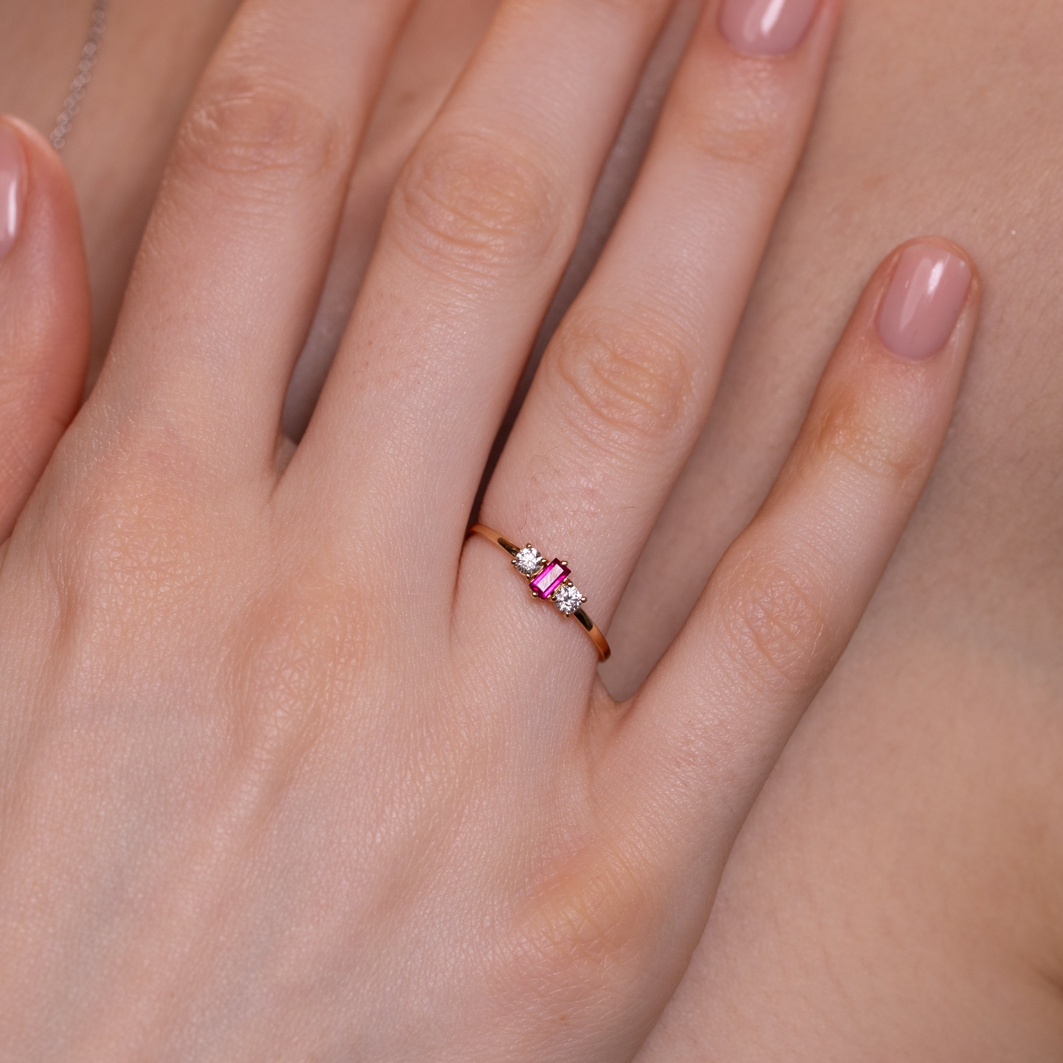 Inel aur 18k cu rubin si diamante