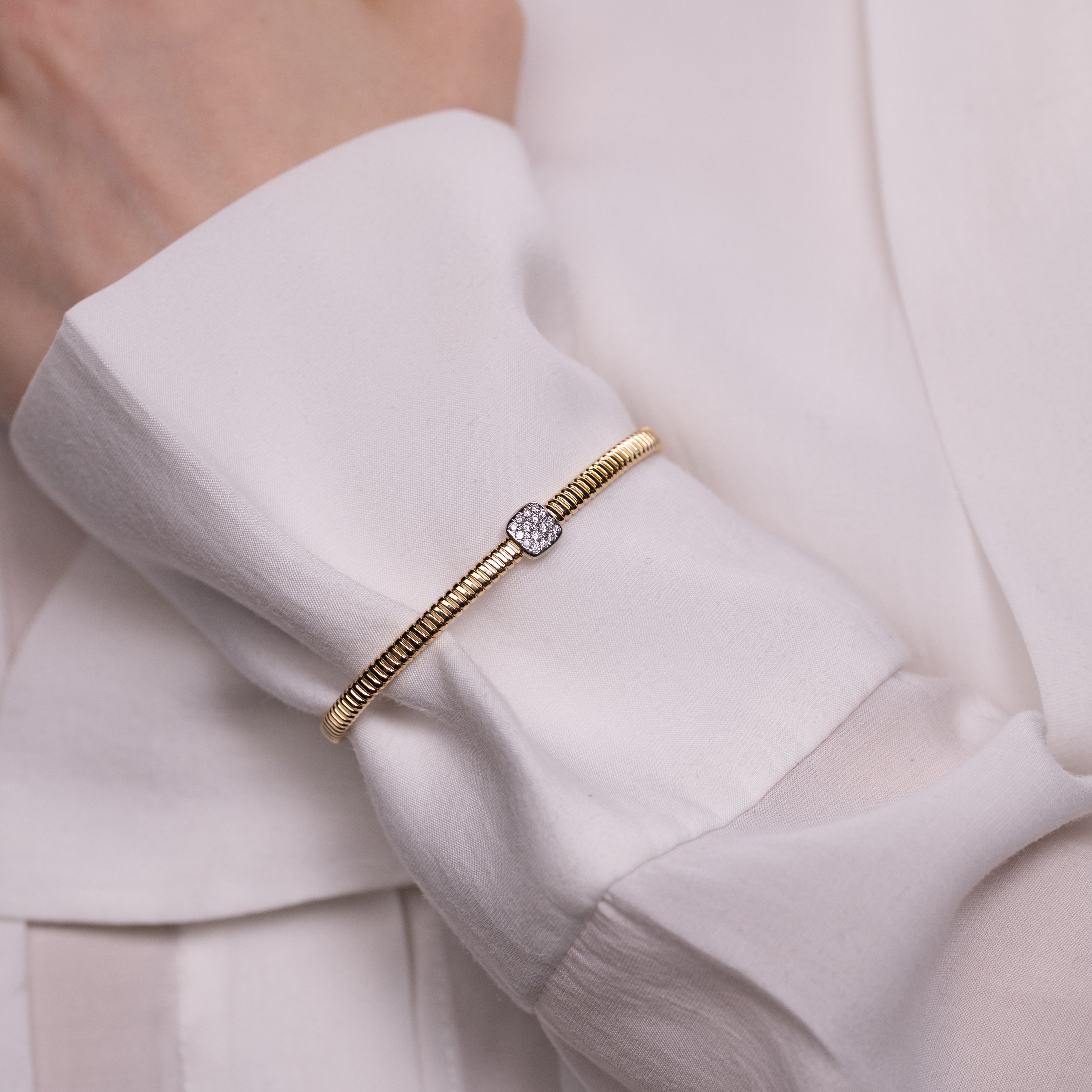 Bratara aur 18k cu diamante 0.18 ct