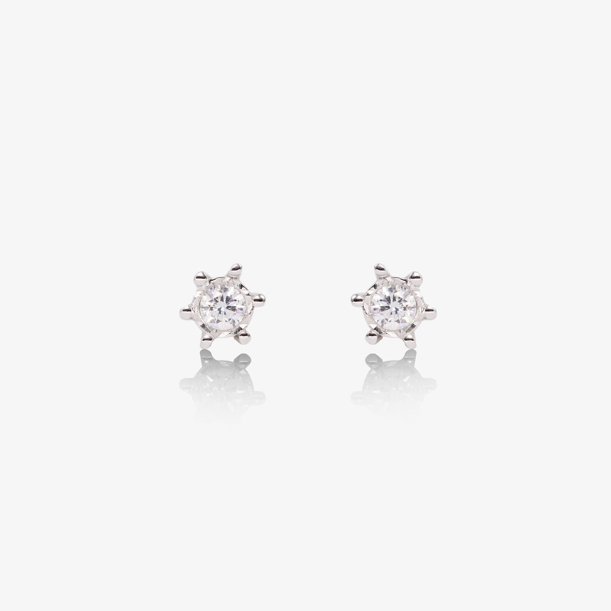 Cercei Star aur alb 18k cu diamante