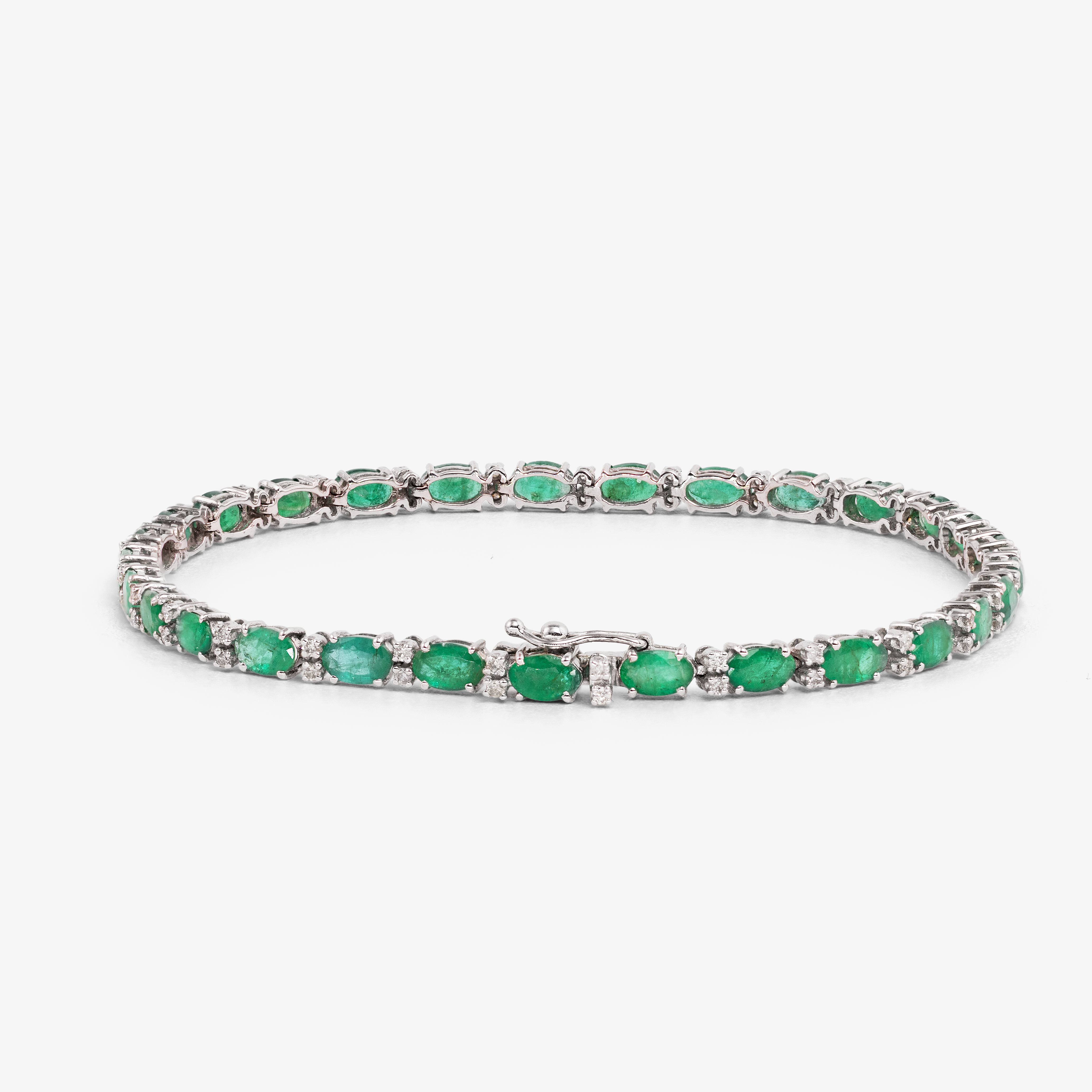 Bratara aur 18k cu smaralde 6.19 ct si diamante