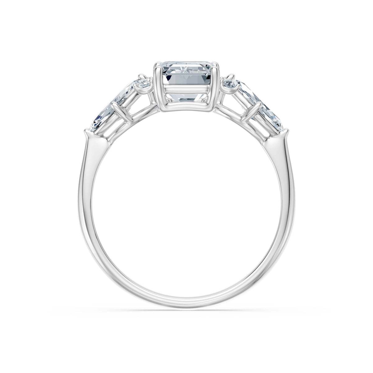Inel de Logodnă din Aur cu Diamant Central Emerald și Diamante Laterale 2,67 CT