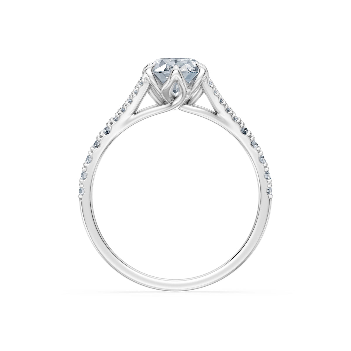 Inel de Logodnă din Aur cu Diamant Central Oval și Diamante Laterale 1,81 CT