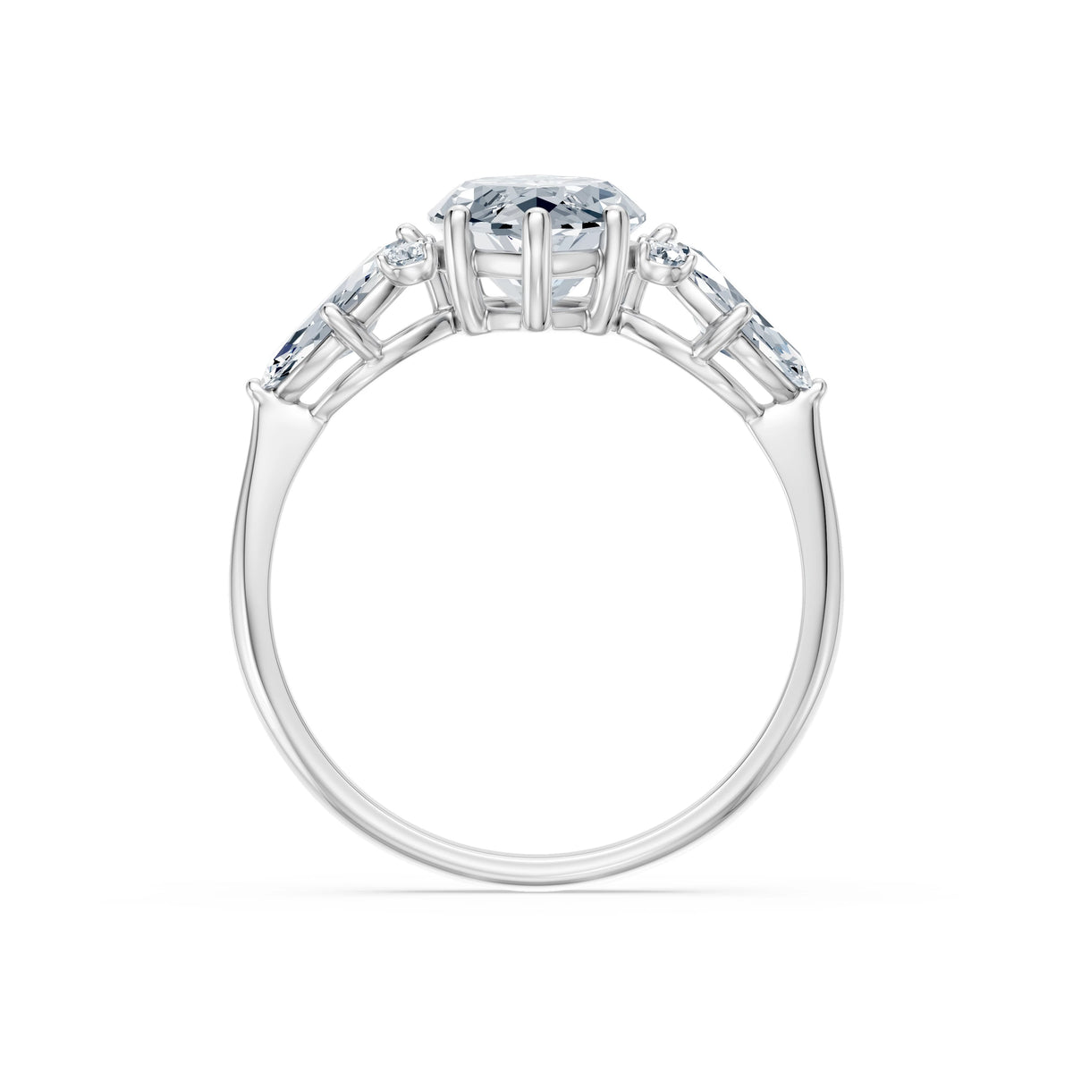 Inel de Logodnă din Aur cu Diamant Central Marquise și Diamante Laterale 2,67 CT