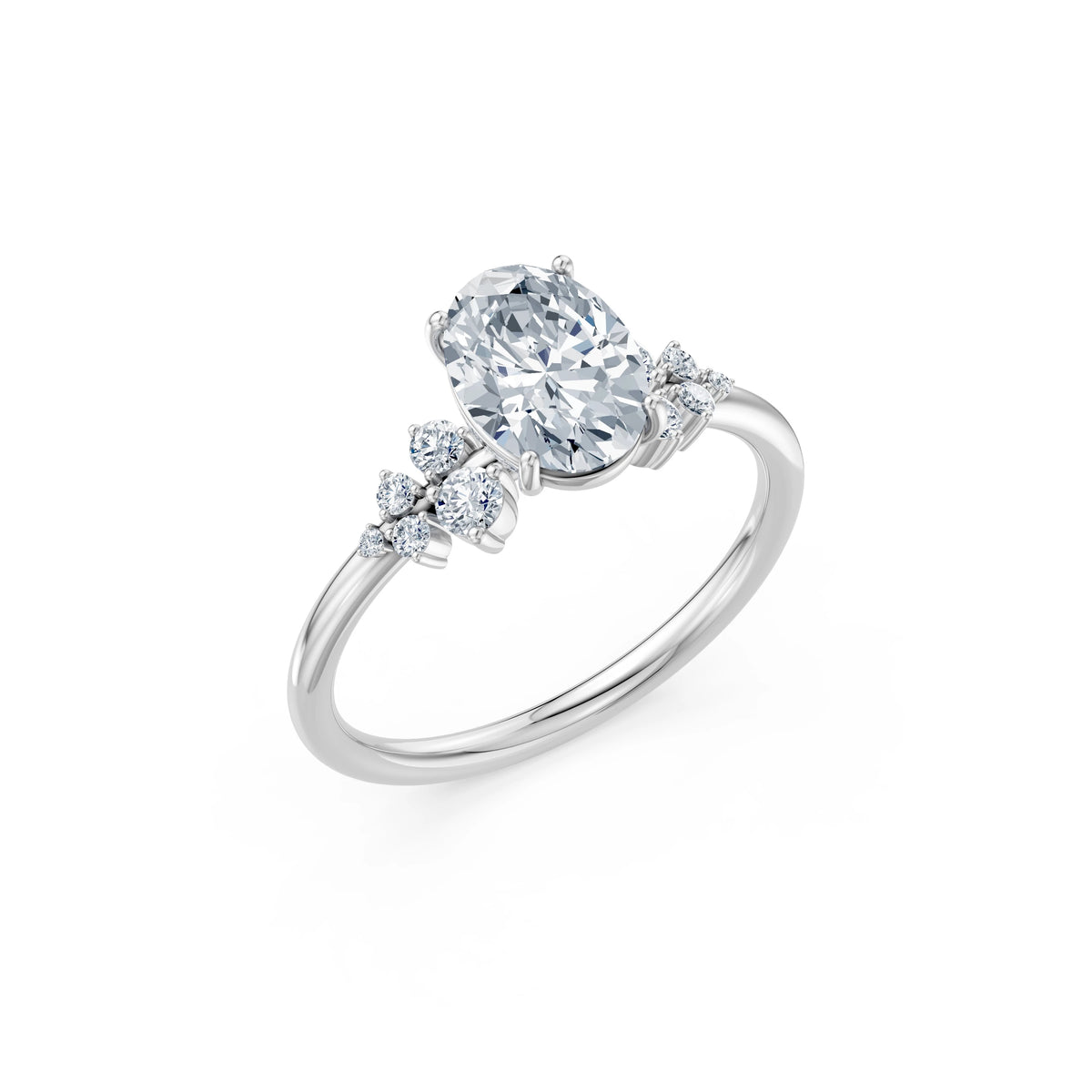Inel de Logodnă din Aur cu Diamant Central Oval și Diamante Laterale 1,75 CT