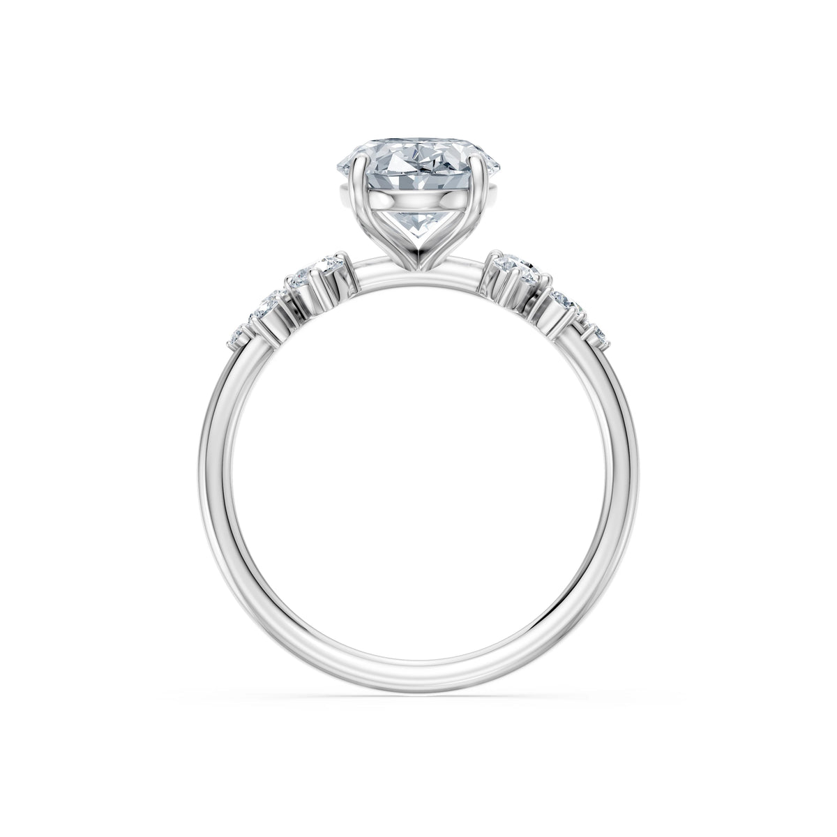 Inel de Logodnă din Aur cu Diamant Central Oval și Diamante Laterale 2,36 CT