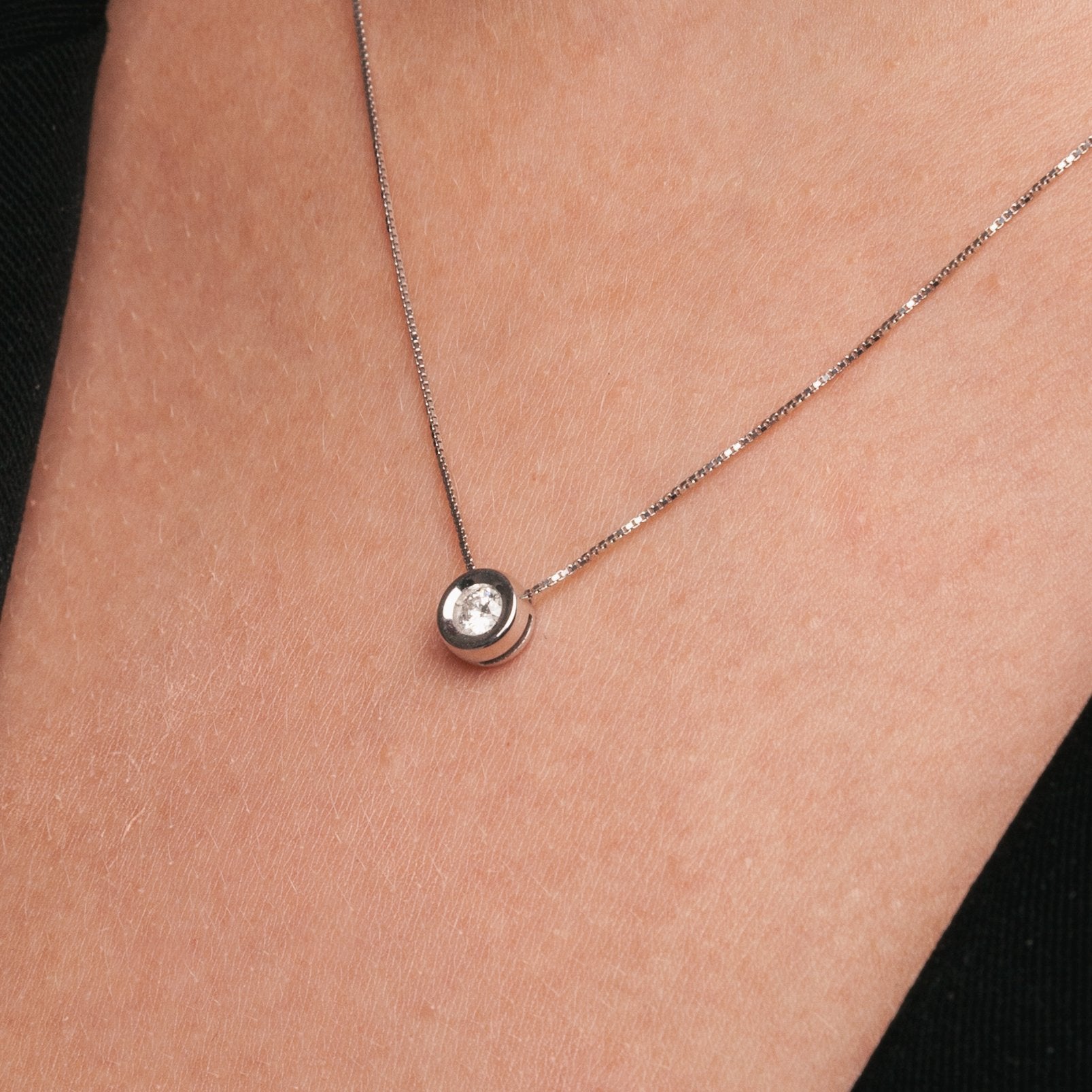 Colier aur 18k cu diamant