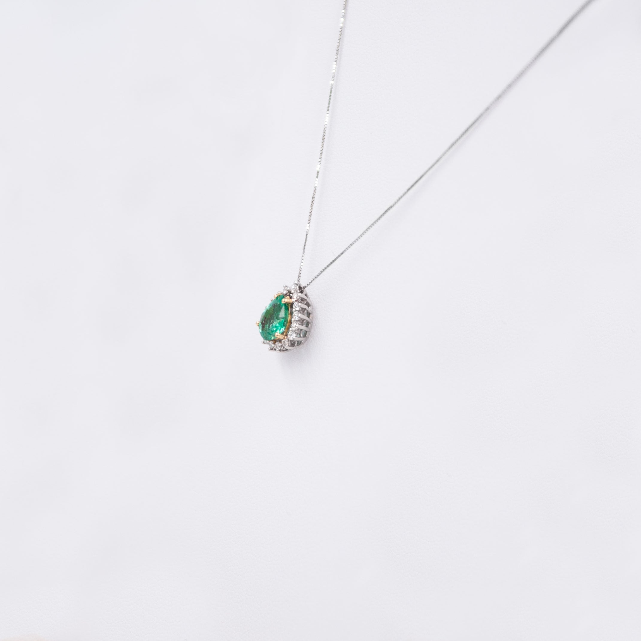Droplet Necklace with Diamonds and Emeralds