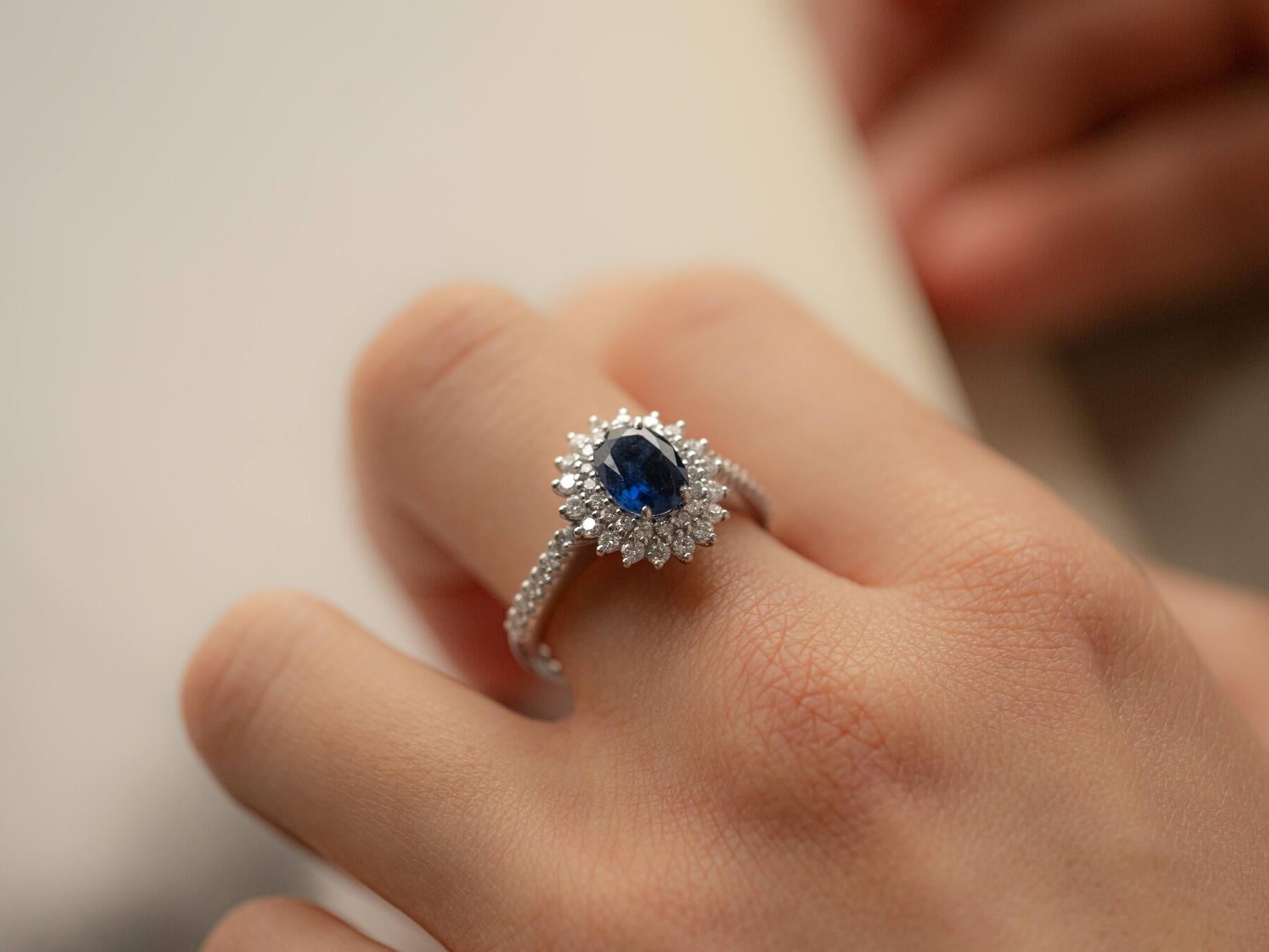 Inel Agnes cu safir si diamante