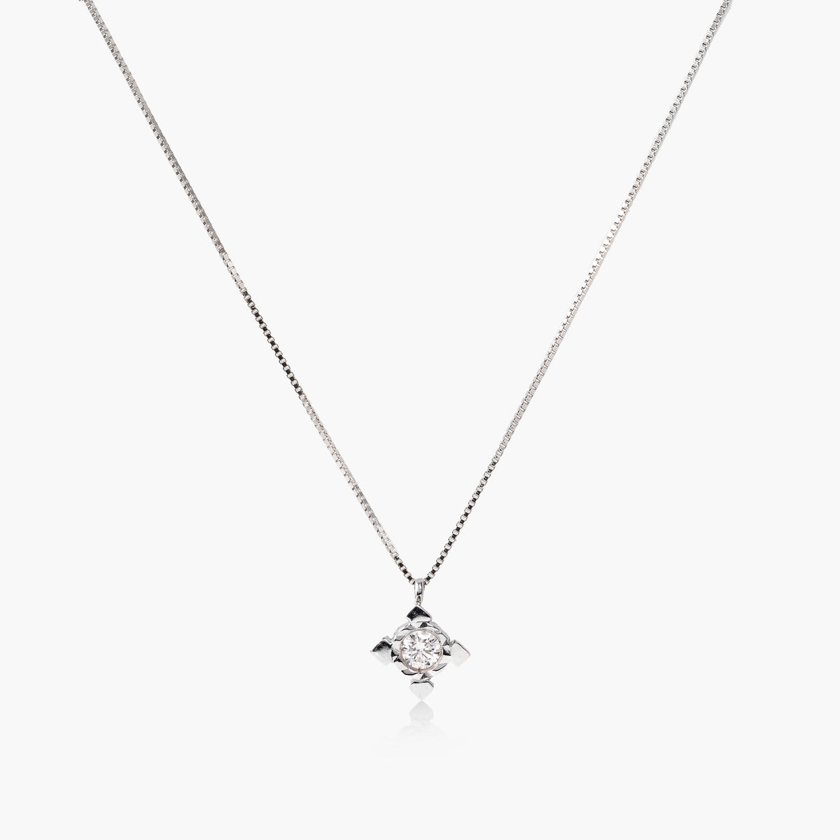 Colier aur 18k cu diamant