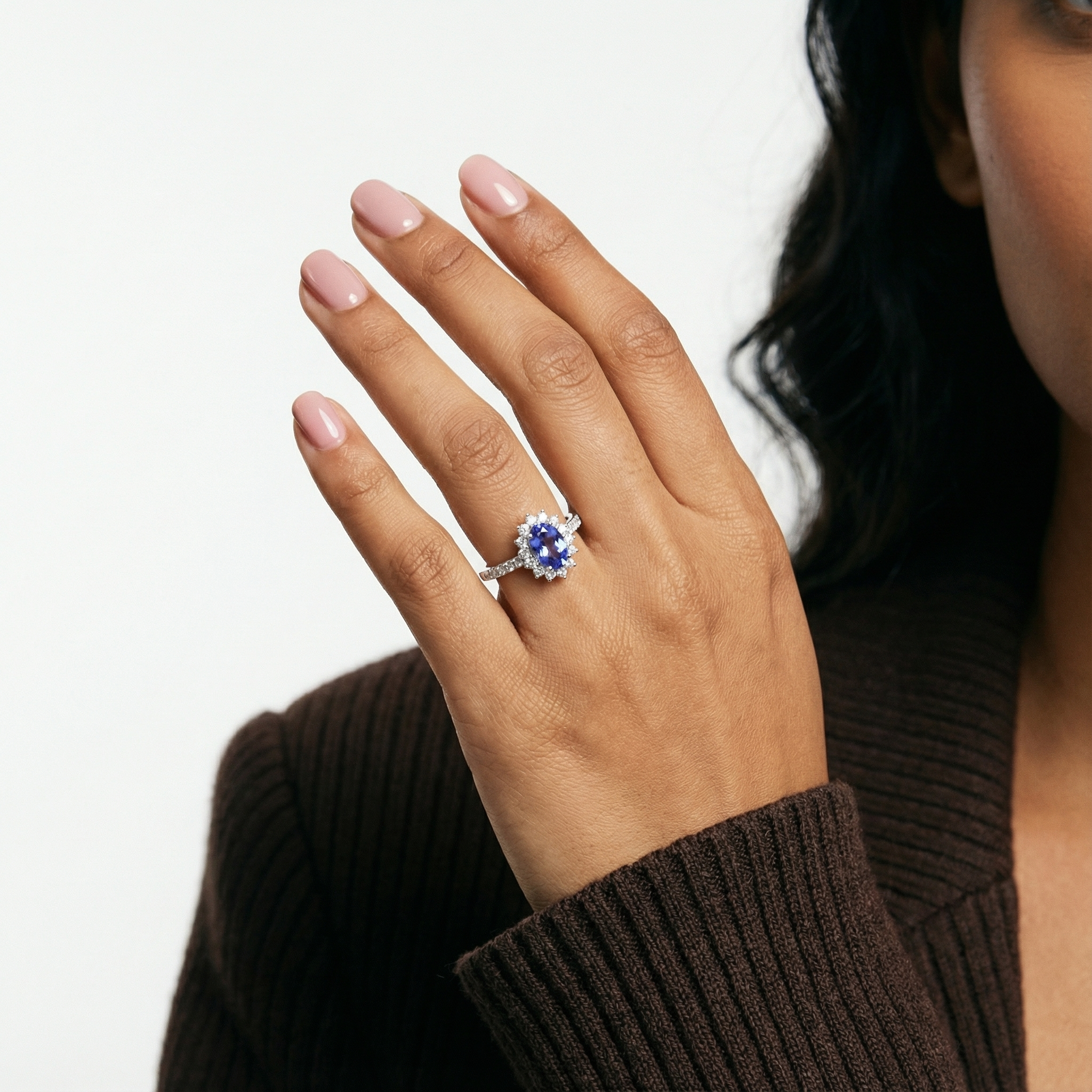 Inel aur 18k cu tanzanit 0.67 ct si diamante