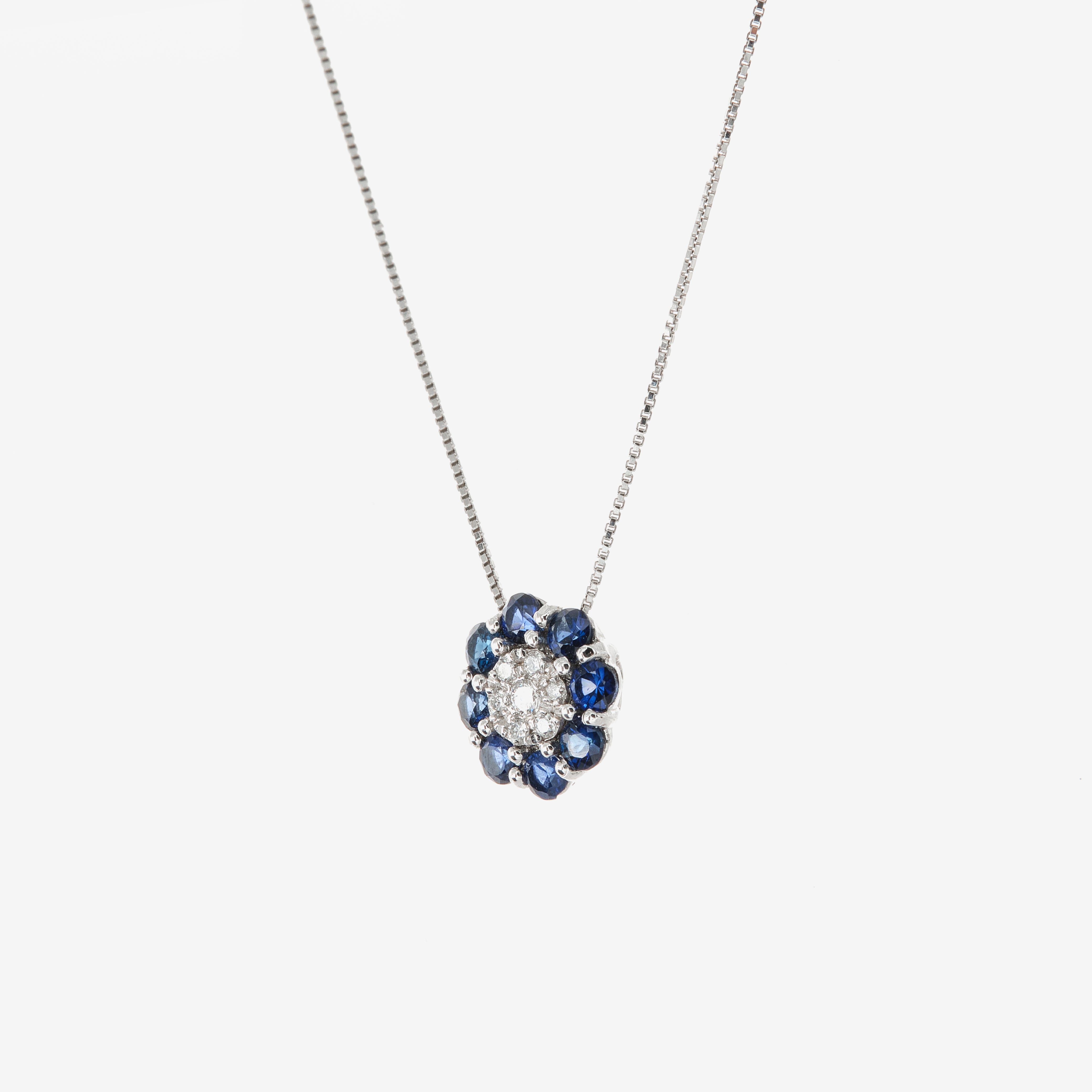 Flower necklace with sapphires and diamonds