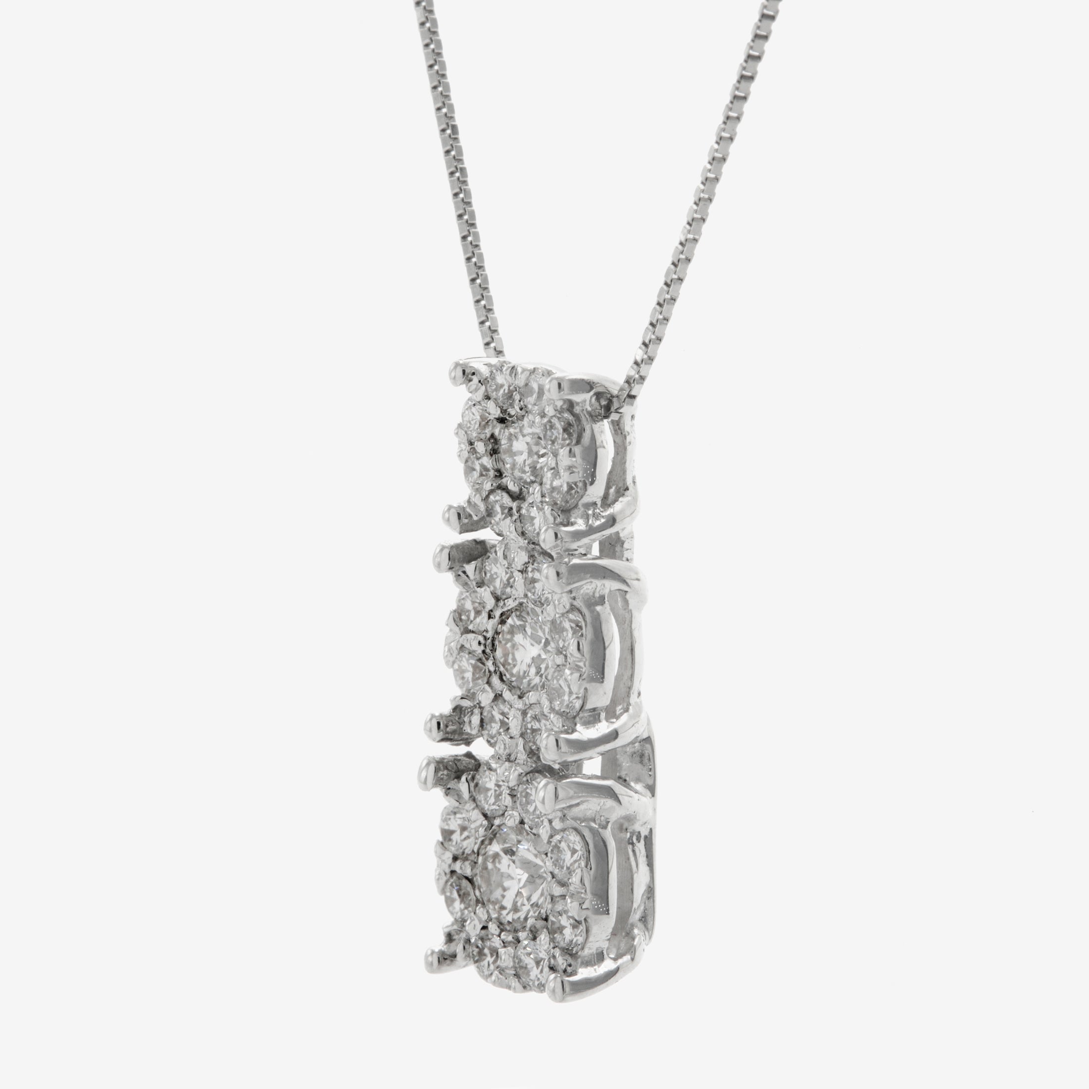 Elam necklace with diamonds