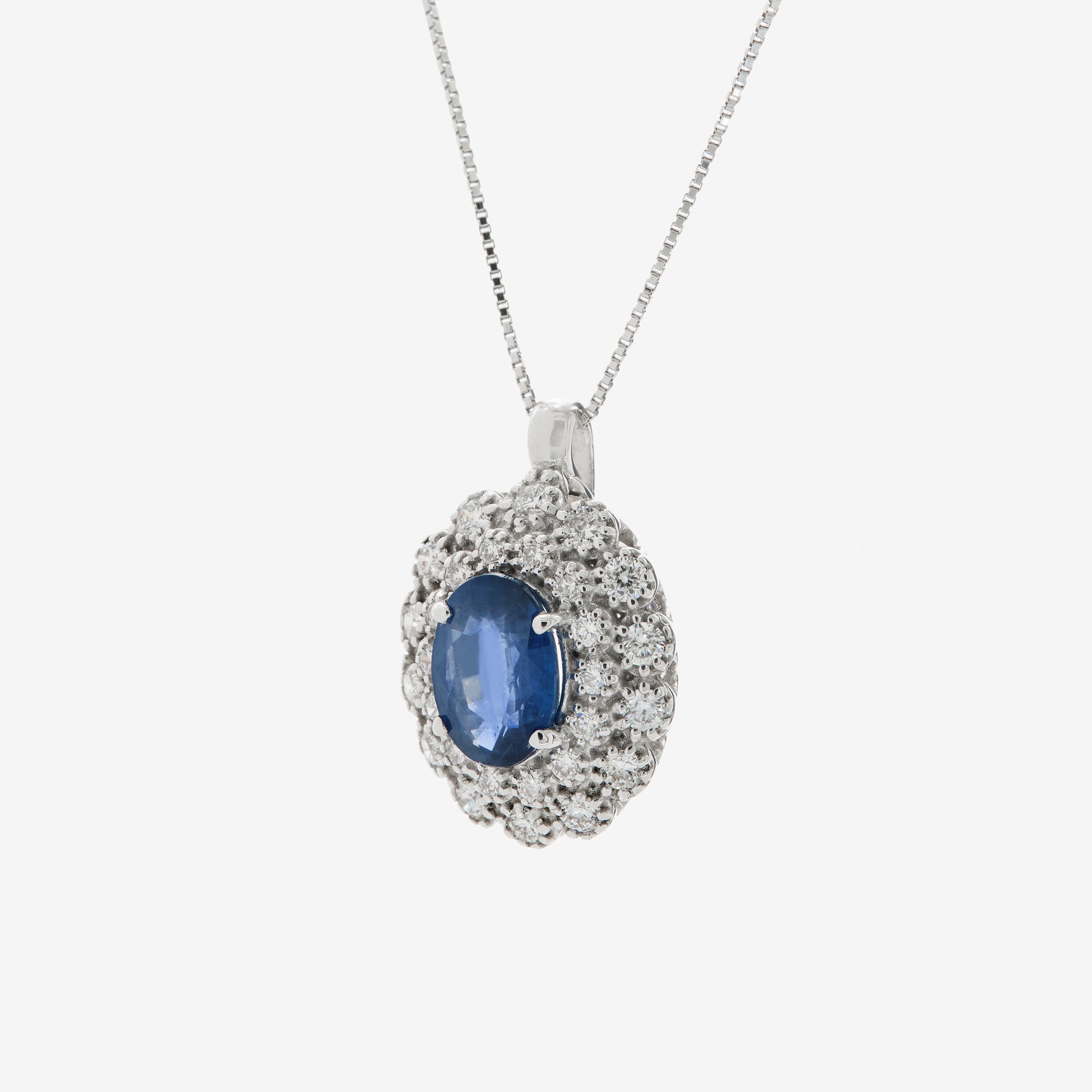 Julio necklace with sapphire and diamonds
