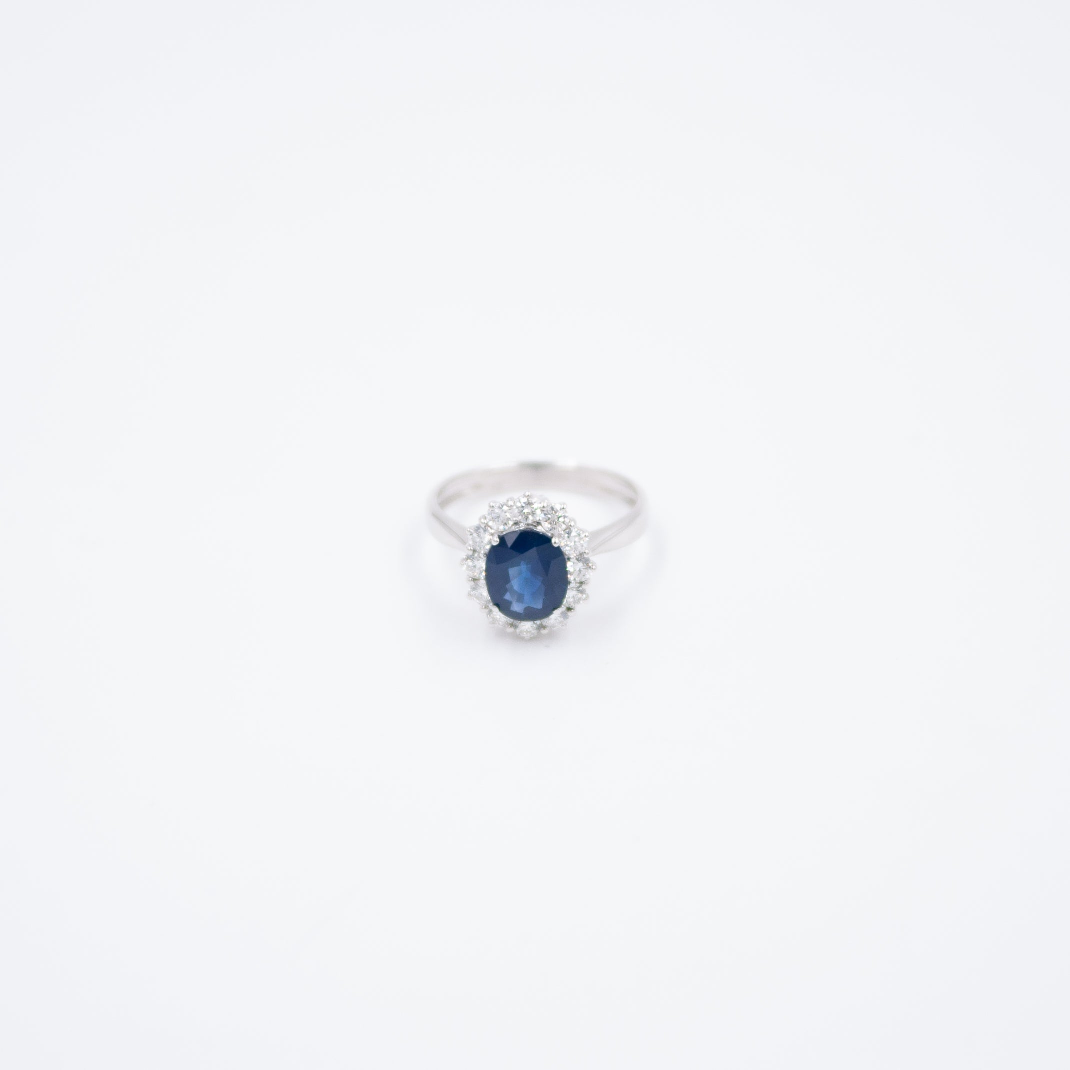 Inel Sapphire Flower cu diamante si safir 2.60ct