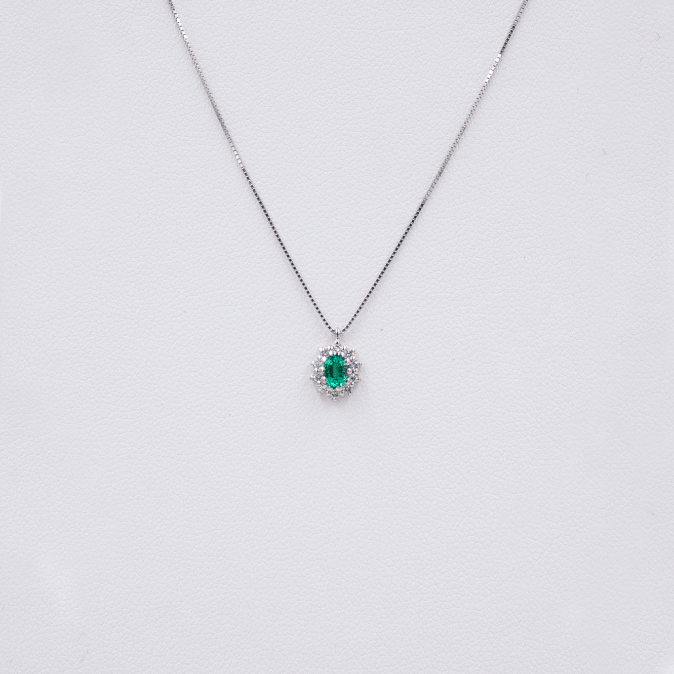 Emerald Sparkle Diamond Necklace
