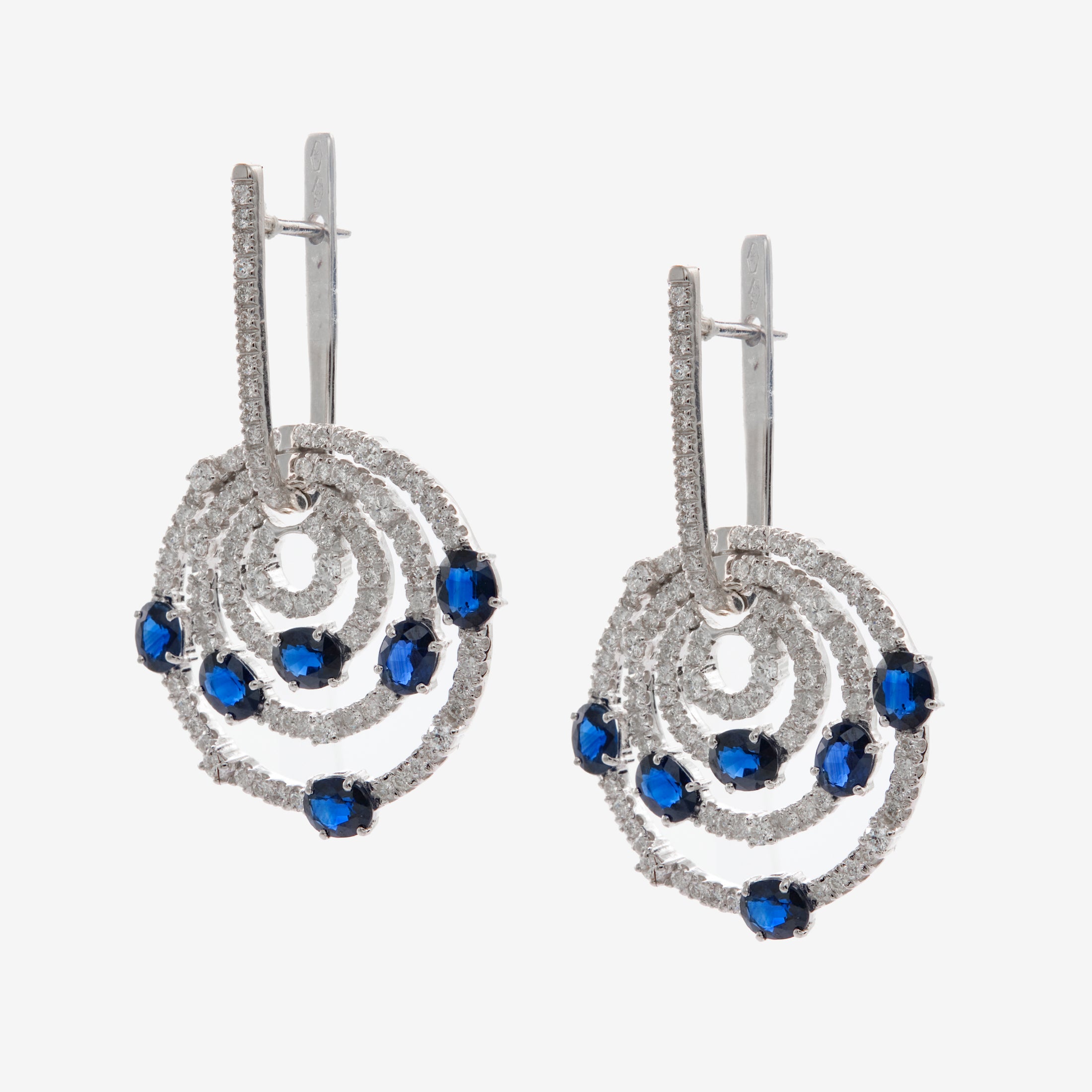 Fiorela earrings with sapphires and diamonds